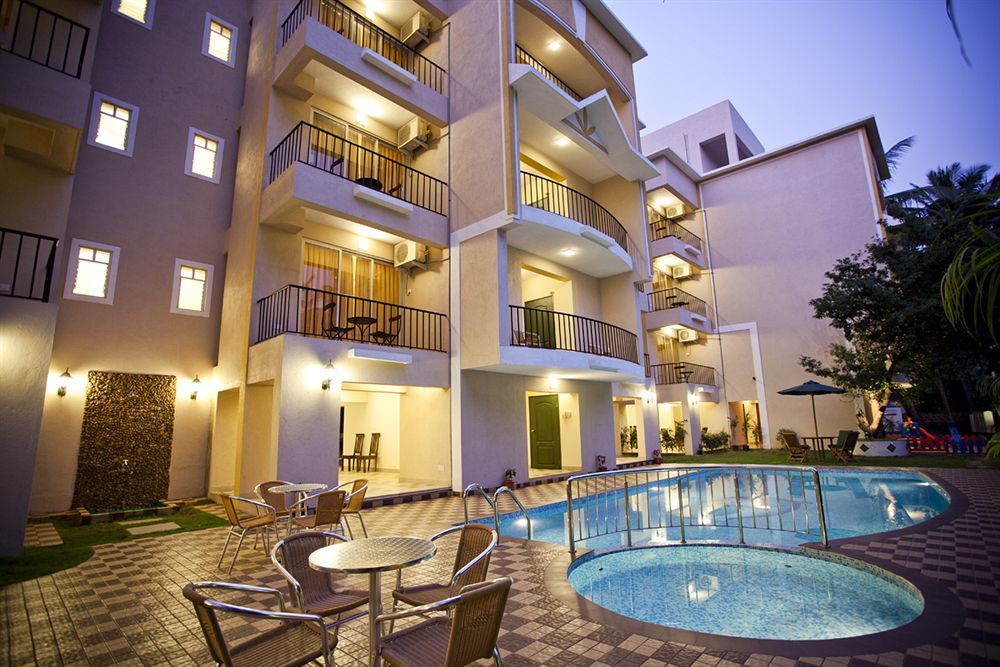 Treehouse Blue Hotel & Serviced Apartments Маджорда Экстерьер фото