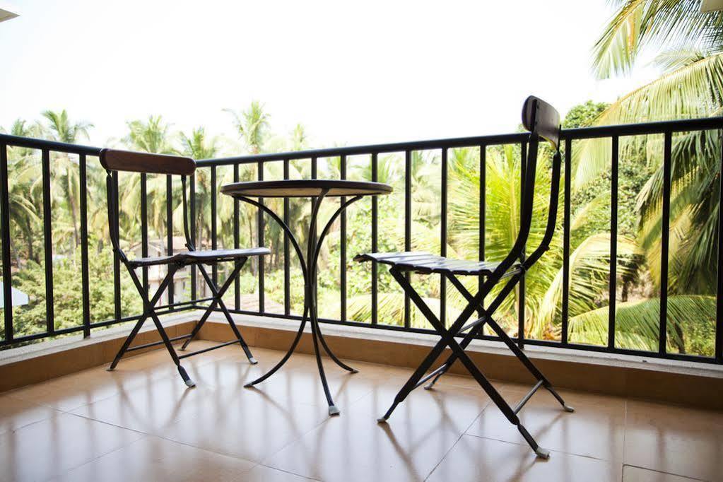 Treehouse Blue Hotel & Serviced Apartments Маджорда Экстерьер фото