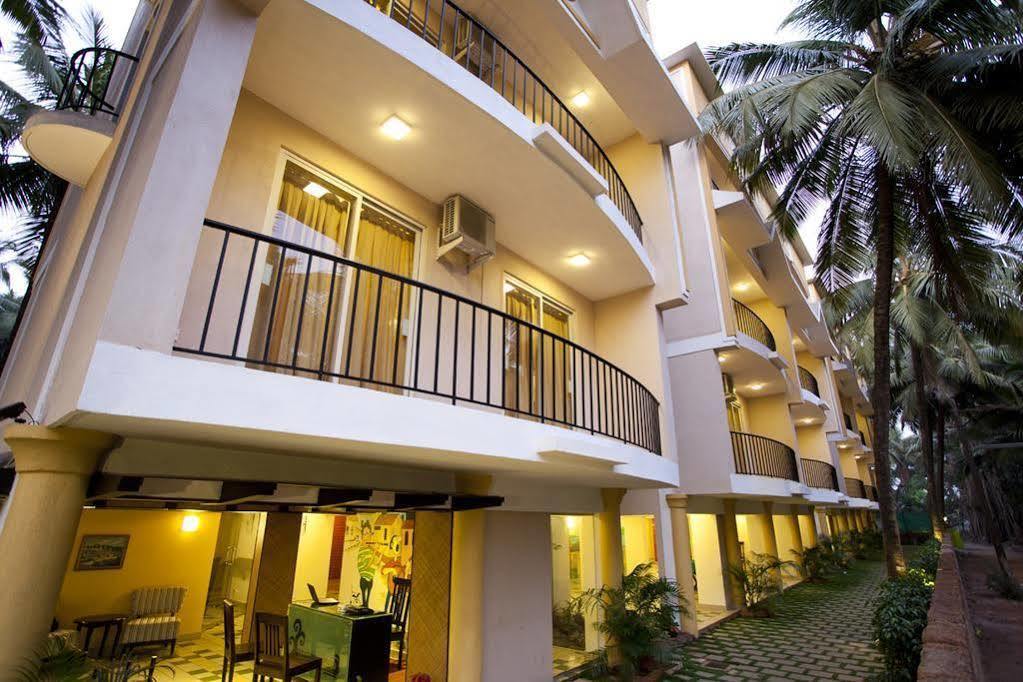 Treehouse Blue Hotel & Serviced Apartments Маджорда Экстерьер фото